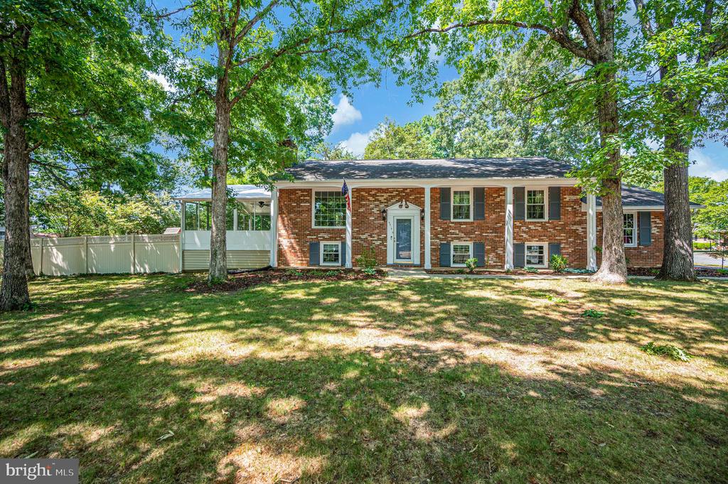 4212 ROSEMONT LN