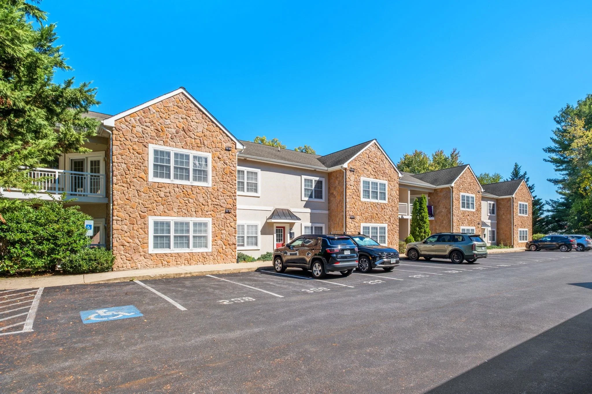 1410 N Coalter St Unit 308