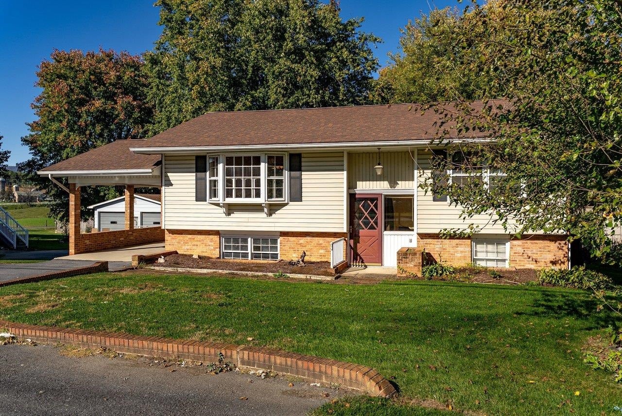 5976 RAWLEY PIKE