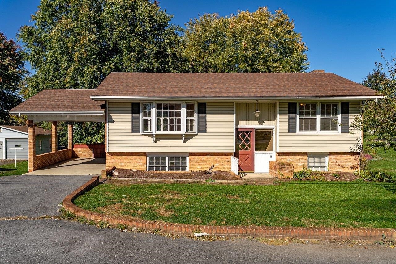 5976 RAWLEY PIKE