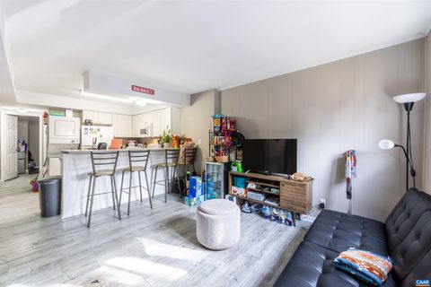 Photo of 2100 Jefferson Park Ave #10, Charlottesville, VA 22903 (MLS # 670015)