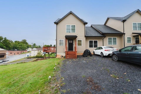 Photo for 243 COMMUNITY CIR