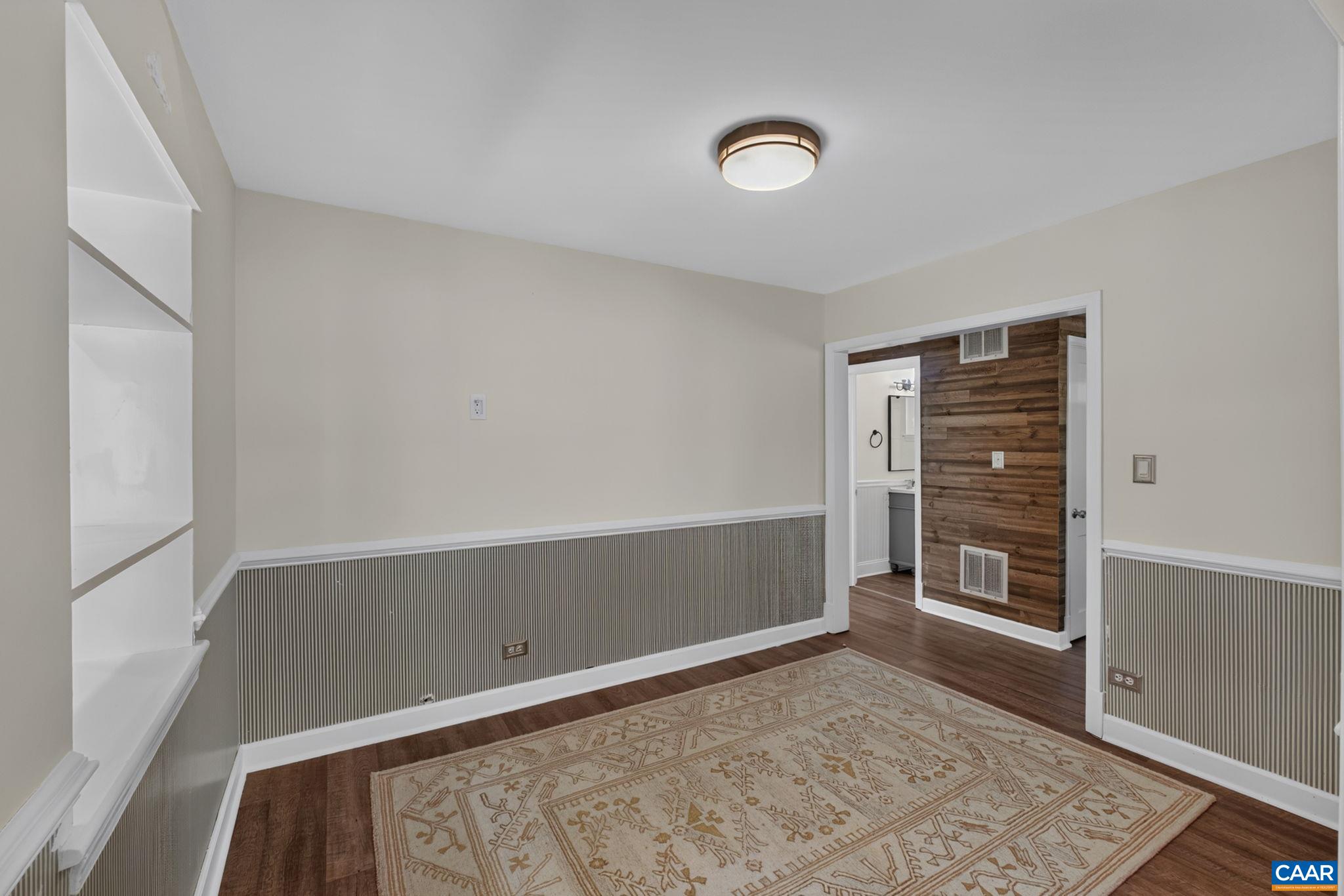 1008 SHERIDAN AVE