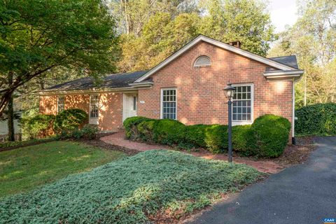 Photo of 207 Surrey Rd, Charlottesville, VA 22901 (MLS # 669951)