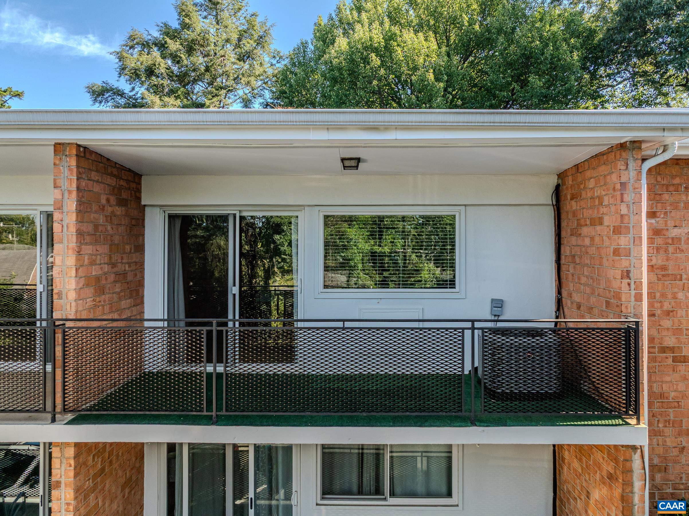1800 JEFFERSON PARK AVE 58