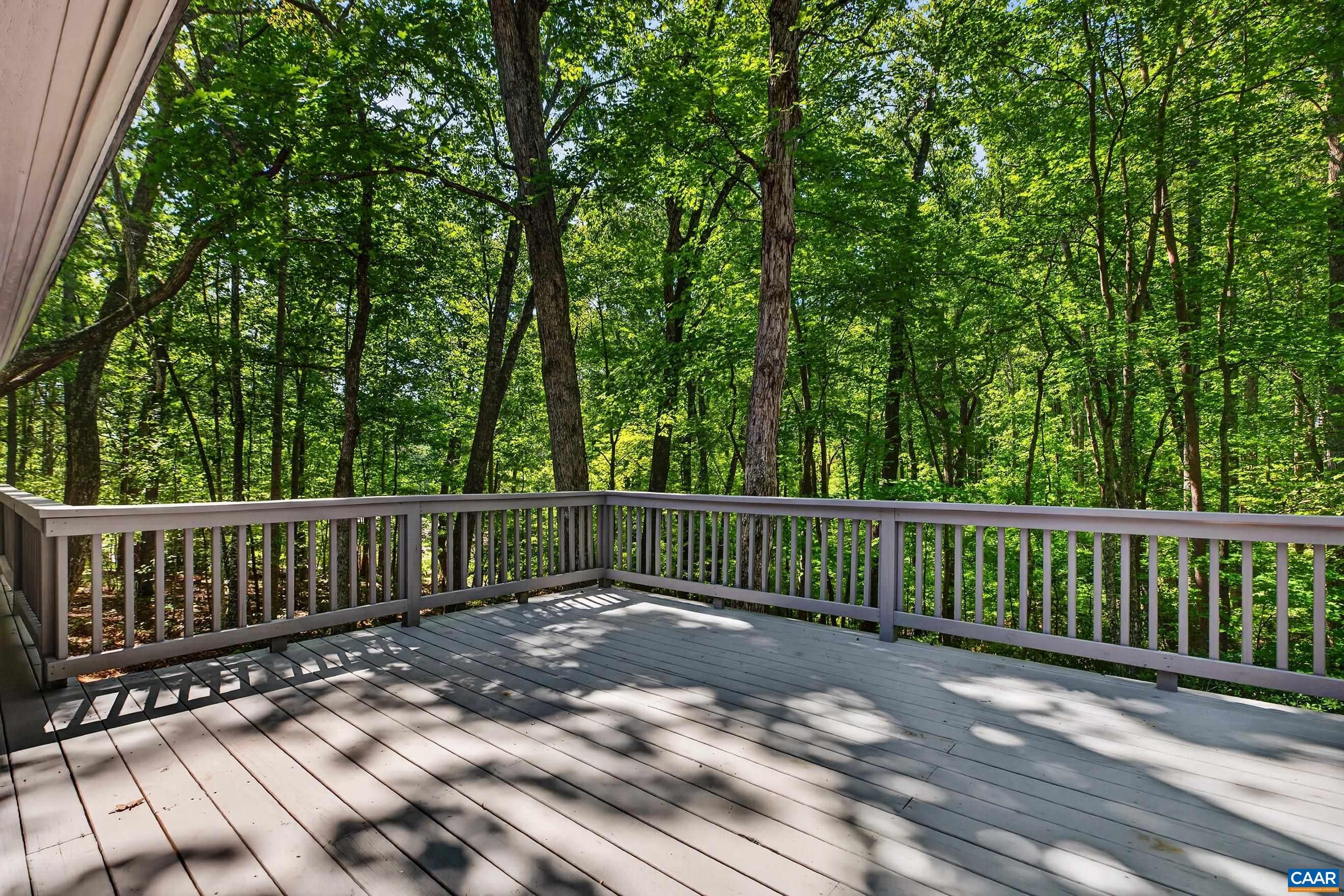 67 SHINGLE OAK LN