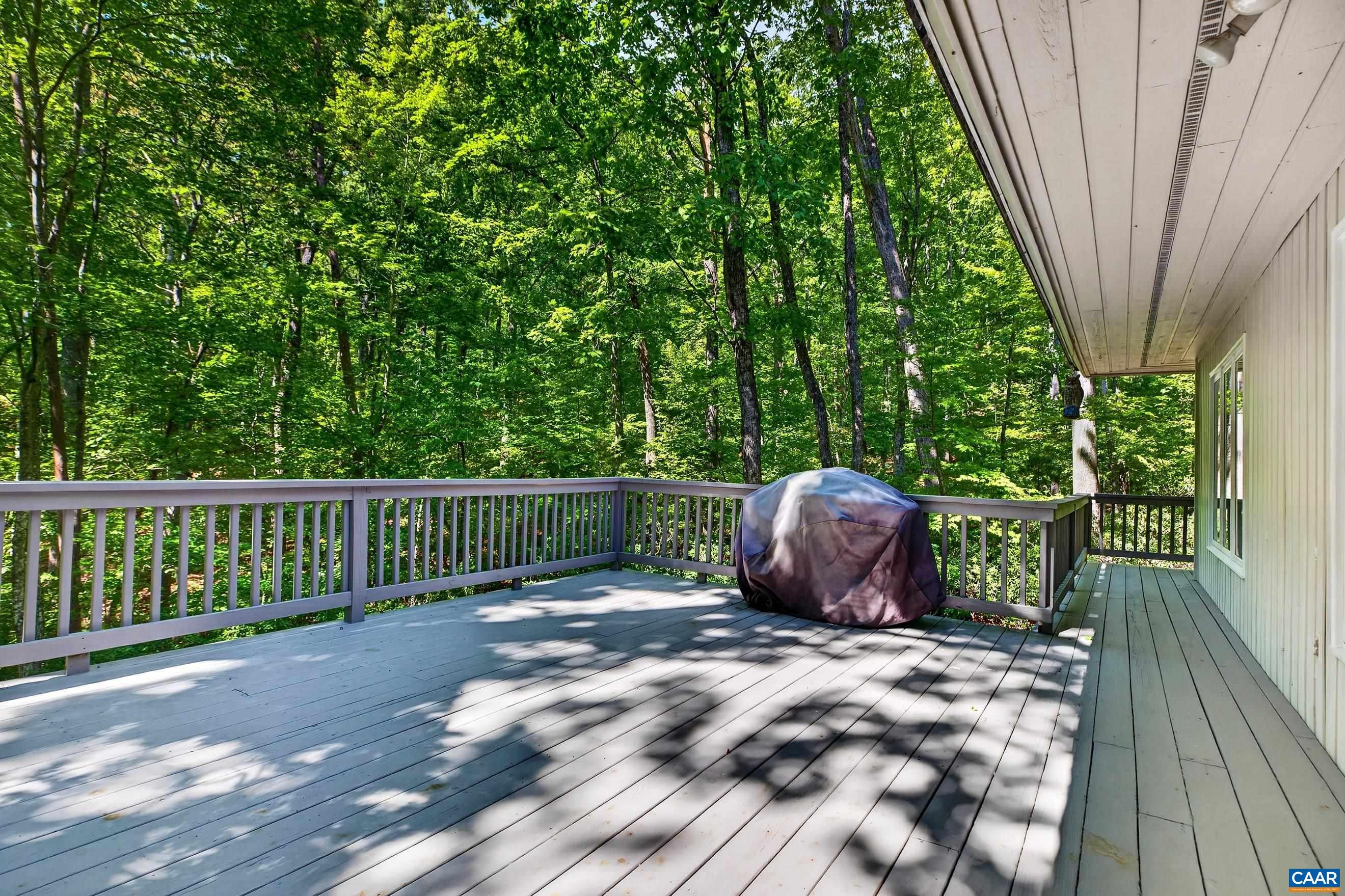 67 SHINGLE OAK LN