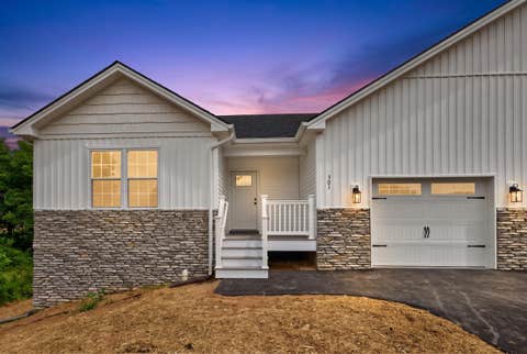 Photo for 301 WILLOW OAKS DR