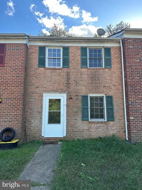 Photo of 12 Manchester Ct, Fredericksburg, VA 22408 (MLS # VASP2036822)
