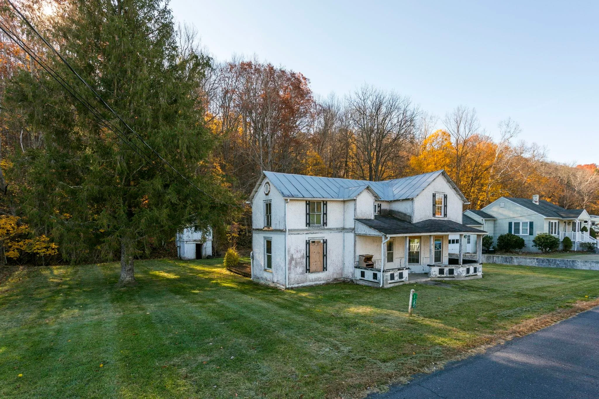 165 W Railroad Ave
