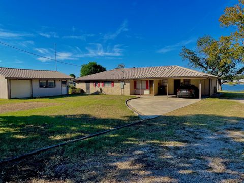 Photo of 106 Deer Run, Buchanan Dam, TX 78609 (MLS # 175366)