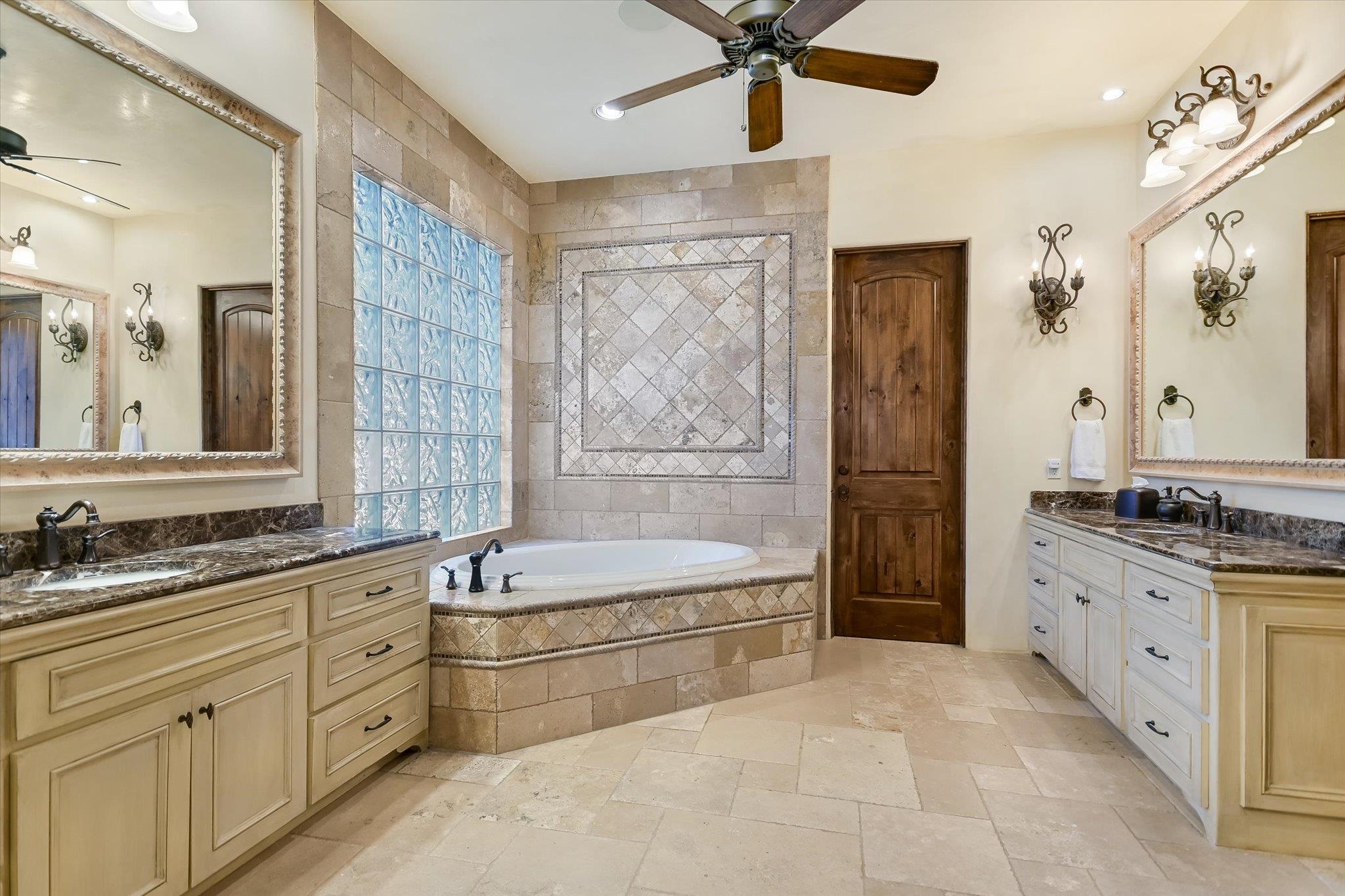 Horseshoe Bay, Texas, 78657, United States, 5 Bedrooms Bedrooms, ,7 BathroomsBathrooms,Residential,Active,2031739