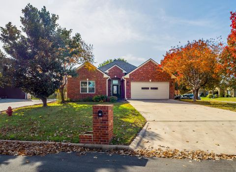 Photo of 349 Firestone Dr, Meadowlakes, TX 78654 (MLS # 176150)