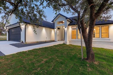 Photo of 137 W Granitecastle Drive, Granite Shoals, TX 78654 (MLS # 174314)