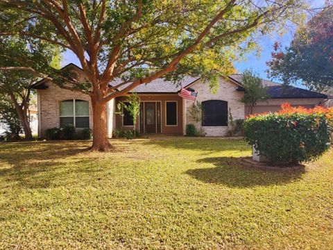 Photo of 87 Firestone Place, Meadowlakes, TX 78654 (MLS # 175995)