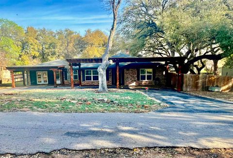 5303 Shady Oaks Cir, Kingsland, TX 78639 - #: 172500