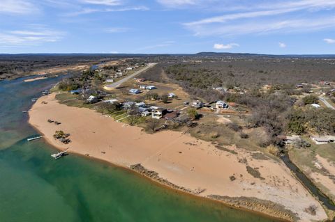 Photo of 4521 River Oaks Drive, Kingsland, TX 78639 (MLS # 177016)