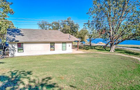 Photo of 500 Lakeshore Drive, Marble Falls, TX 78654 (MLS # 175623)
