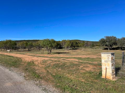 Photo of 901 Escalar Drive, Kingsland, TX 78609 (MLS # 174951)