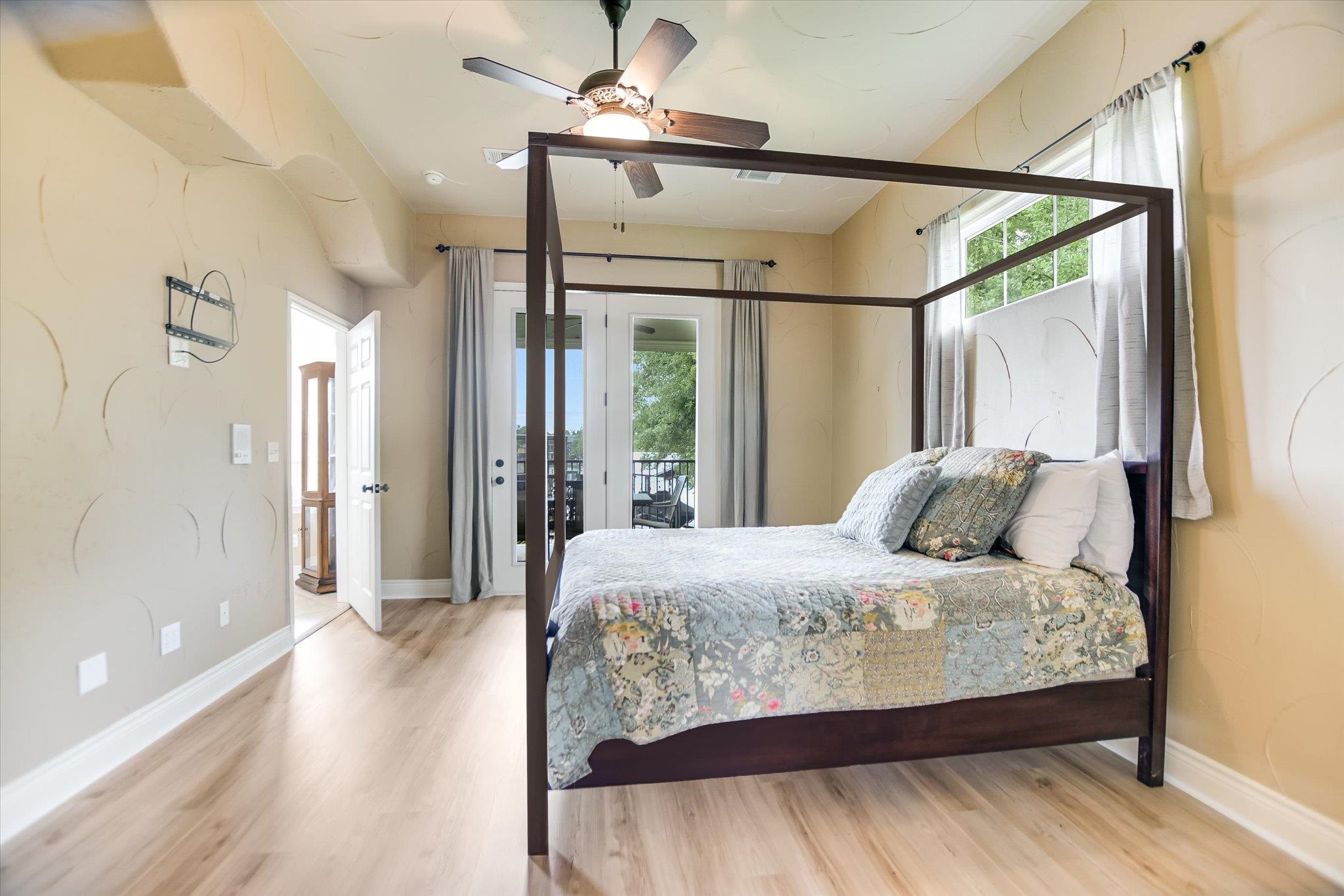 Granite Shoals, Texas, 78654, United States, 3 Bedrooms Bedrooms, ,4 BathroomsBathrooms,Residential,Active,2035580