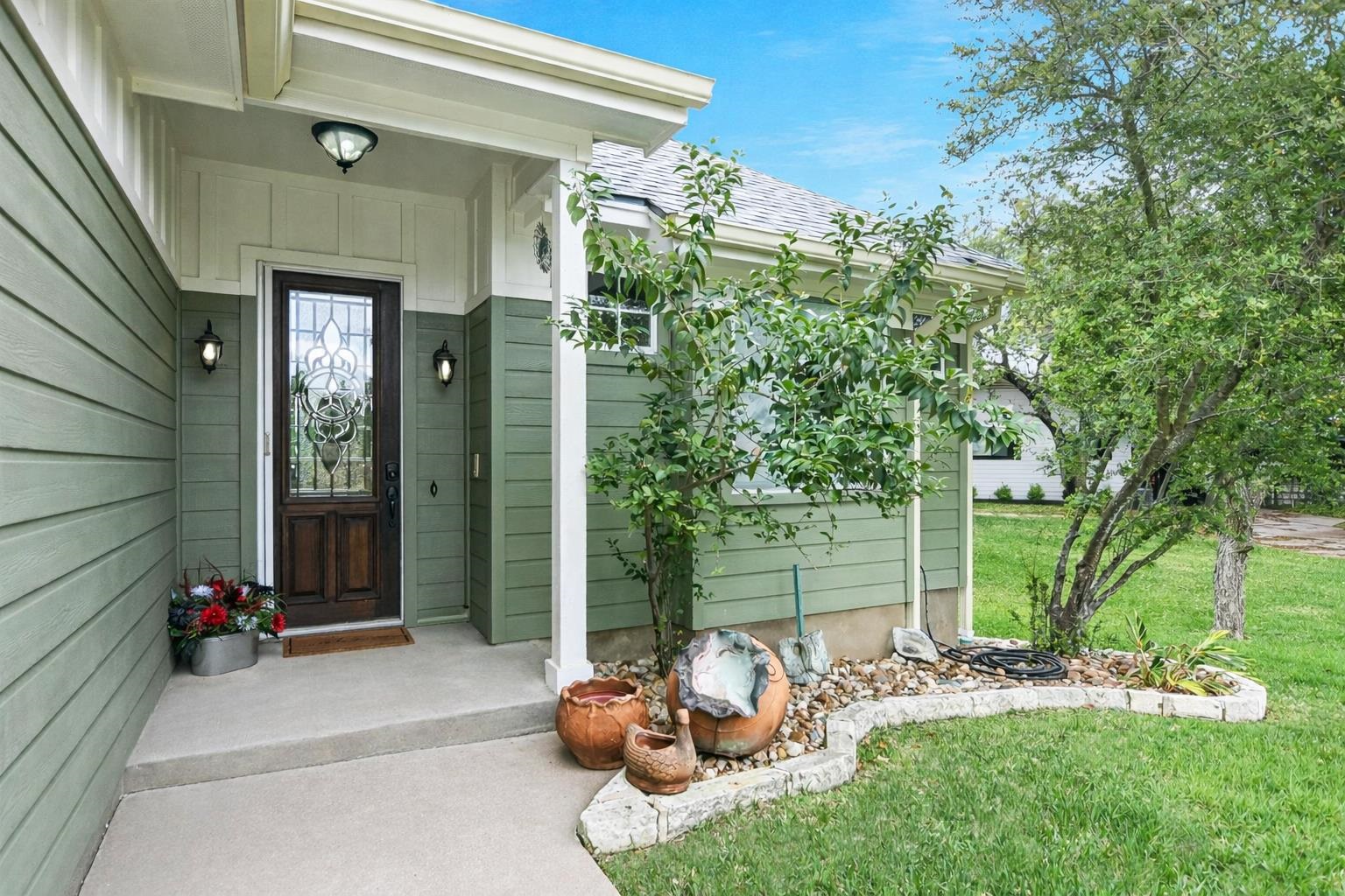 Granite Shoals, Texas, 78654, United States, 3 Bedrooms Bedrooms, ,4 BathroomsBathrooms,Residential,Active,2035580