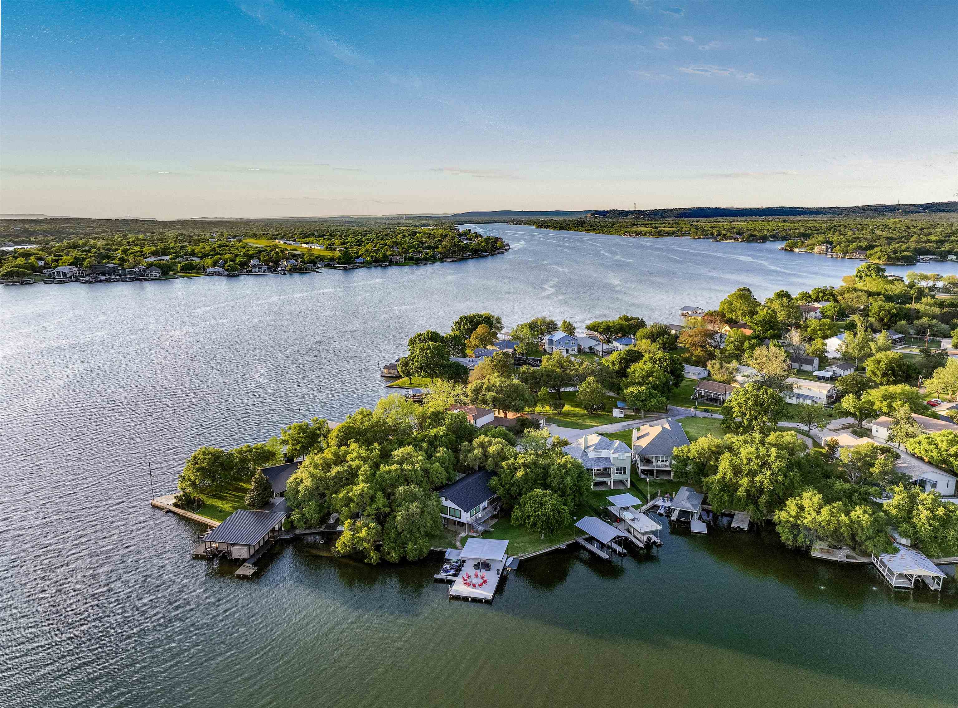 Granite Shoals, Texas, 78654, United States, 3 Bedrooms Bedrooms, ,4 BathroomsBathrooms,Residential,Active,2035580