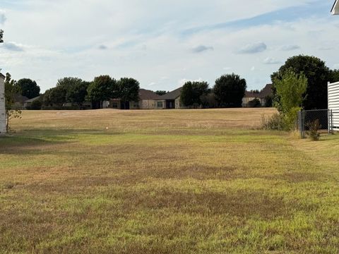 Photo of 110 Firestone Place, Meadowlakes, TX 78654 (MLS # 175496)