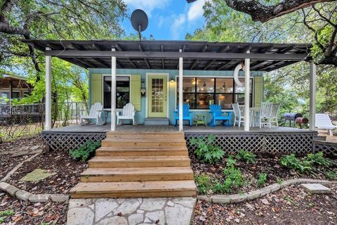 Photo of 200 Highland Drive, Kingsland, TX 78639 (MLS # 176542)