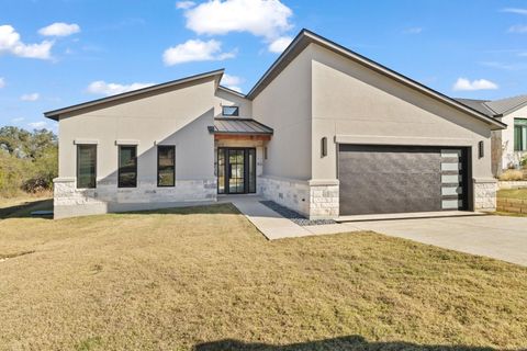 Photo of 612 Broken Hills, Horseshoe Bay, TX 78657 (MLS # 176156)