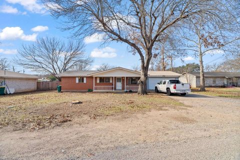 Photo of 1208 Mulberry Drive, Marble Falls, TX 78654 (MLS # 176533)