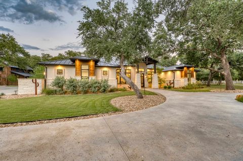 Photo of 417 Haney Trace, Horseshoe Bay, TX 78657 (MLS # 174880)