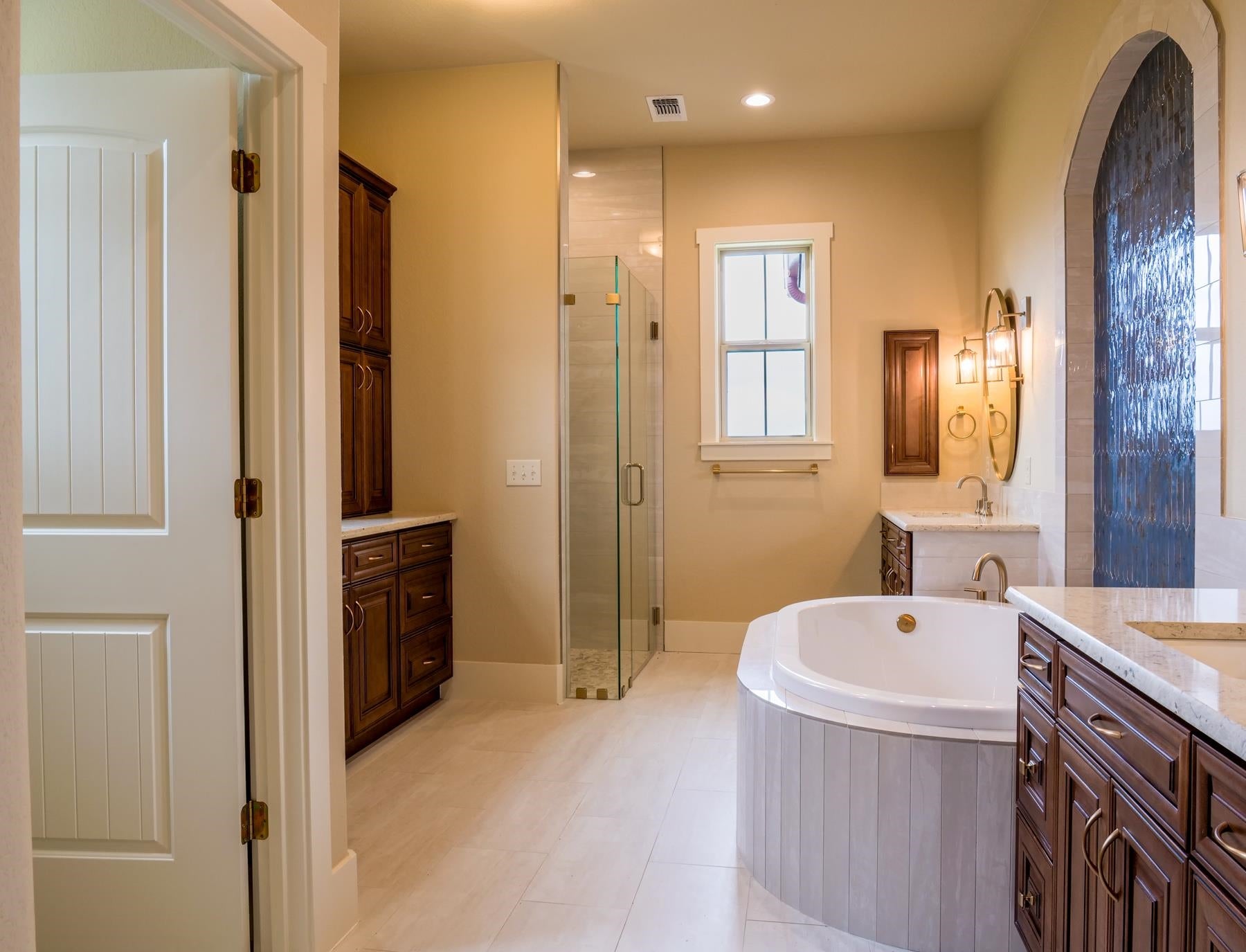 Round Mountain, Texas, 78663, United States, ,3 BathroomsBathrooms,Residential,Active,1748814