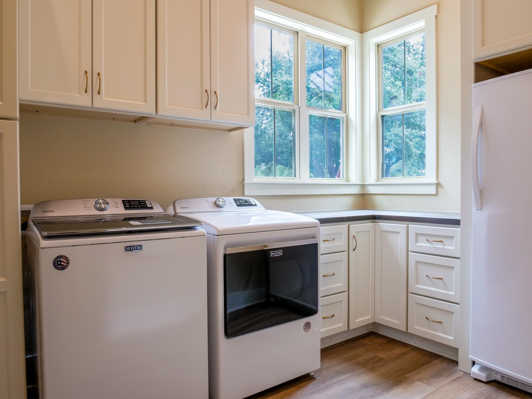 Round Mountain, Texas, 78663, United States, ,3 BathroomsBathrooms,Residential,Active,1748814