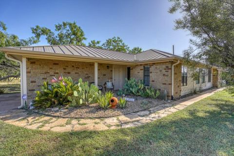 Photo of 603 Sun Ray, Horseshoe Bay, TX 78657 (MLS # 175976)