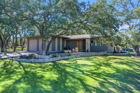 Photo of 101 Bedford Drive, Spicewood, TX 78669 (MLS # 175721)