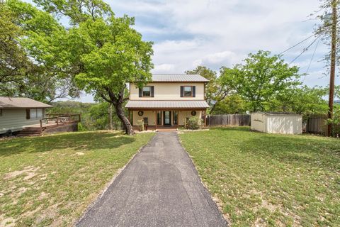 Photo of 25420 Cove Dr, Spicewood, TX 78669 (MLS # 175060)