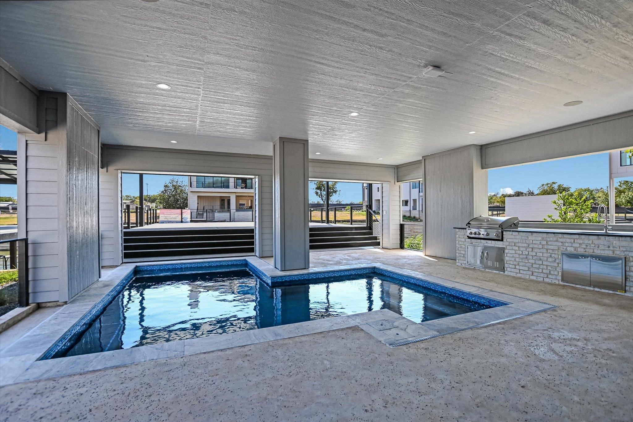 Kingsland, Texas, 78639, United States, 5 Bedrooms Bedrooms, ,6 BathroomsBathrooms,Residential,Active,2044196