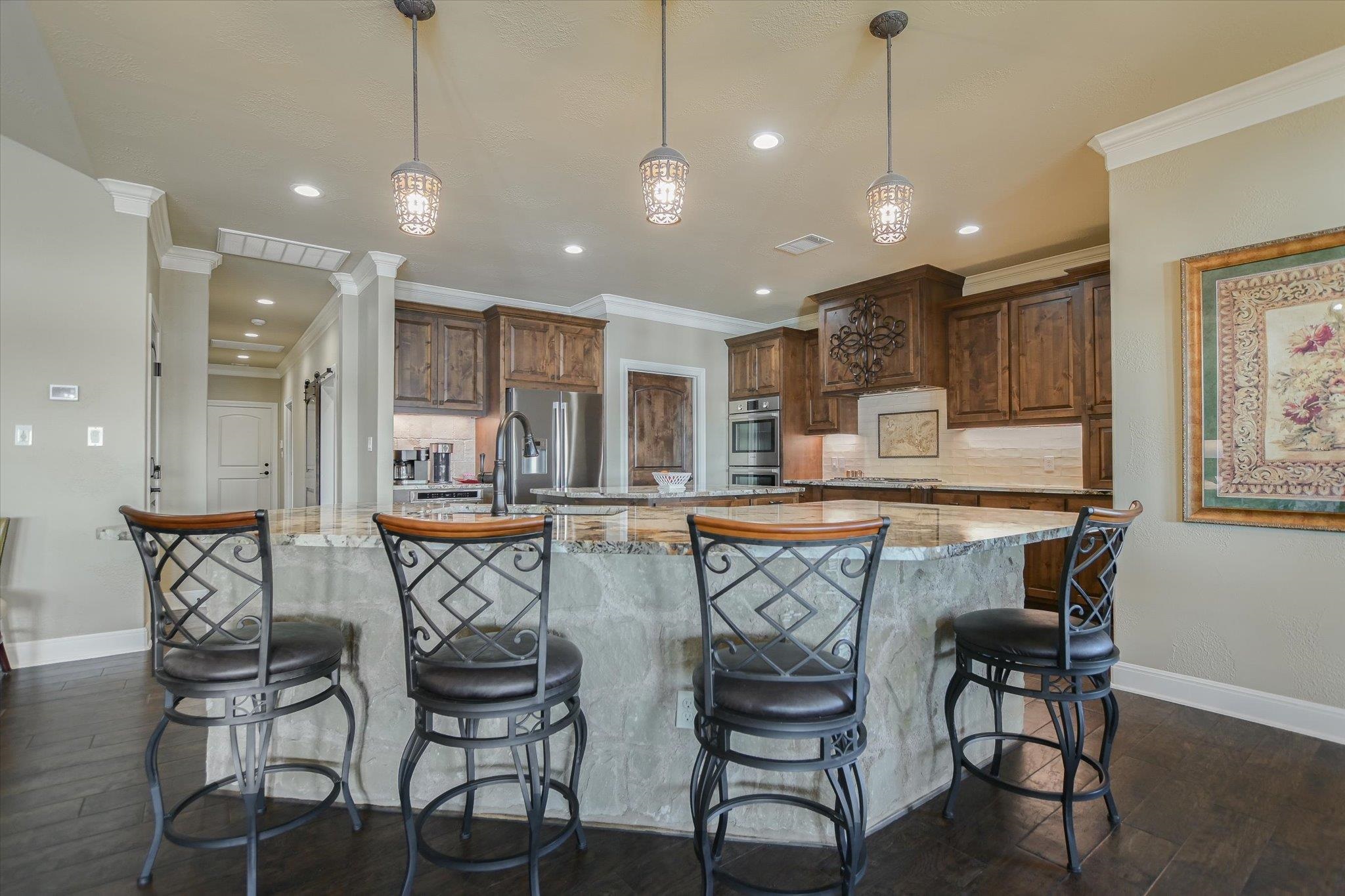 Positioned on two Lake LBJ waterfront lots, 360 Campa Pajama offers ap – image 13