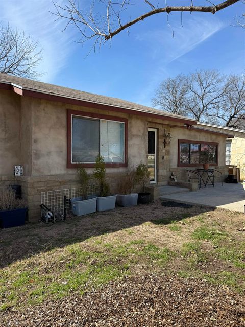 Photo of 706 N Vendeveer St, Burnet, TX 78611 (MLS # 176724)