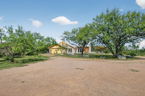 Photo of 95 Gateway N, Marble Falls, TX 78654 (MLS # 174885)