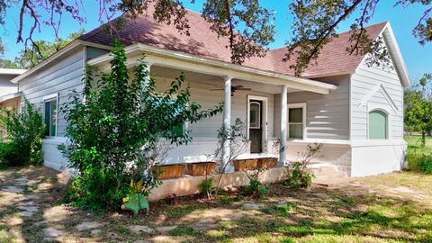Photo of 1209 Wright Street, Llano, TX 78643 (MLS # 174708)