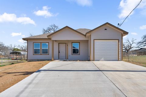 Photo of 1858 Mosswood, Kingsland, TX 78639 (MLS # 176652)