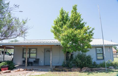 Photo of 1207 Loving Street, Mason, TX 76843 (MLS # 174446)