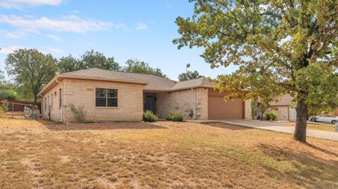 Photo of 122 Eagle Drive, Kingsland, TX 78639 (MLS # 176292)