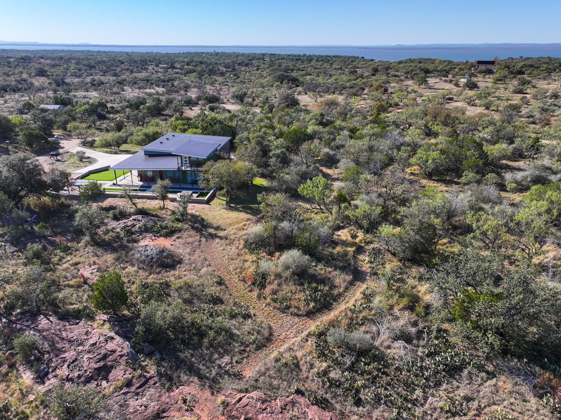 Burnet, Texas, 78611, United States, 2 Bedrooms Bedrooms, ,3 BathroomsBathrooms,Residential,Active,1989769