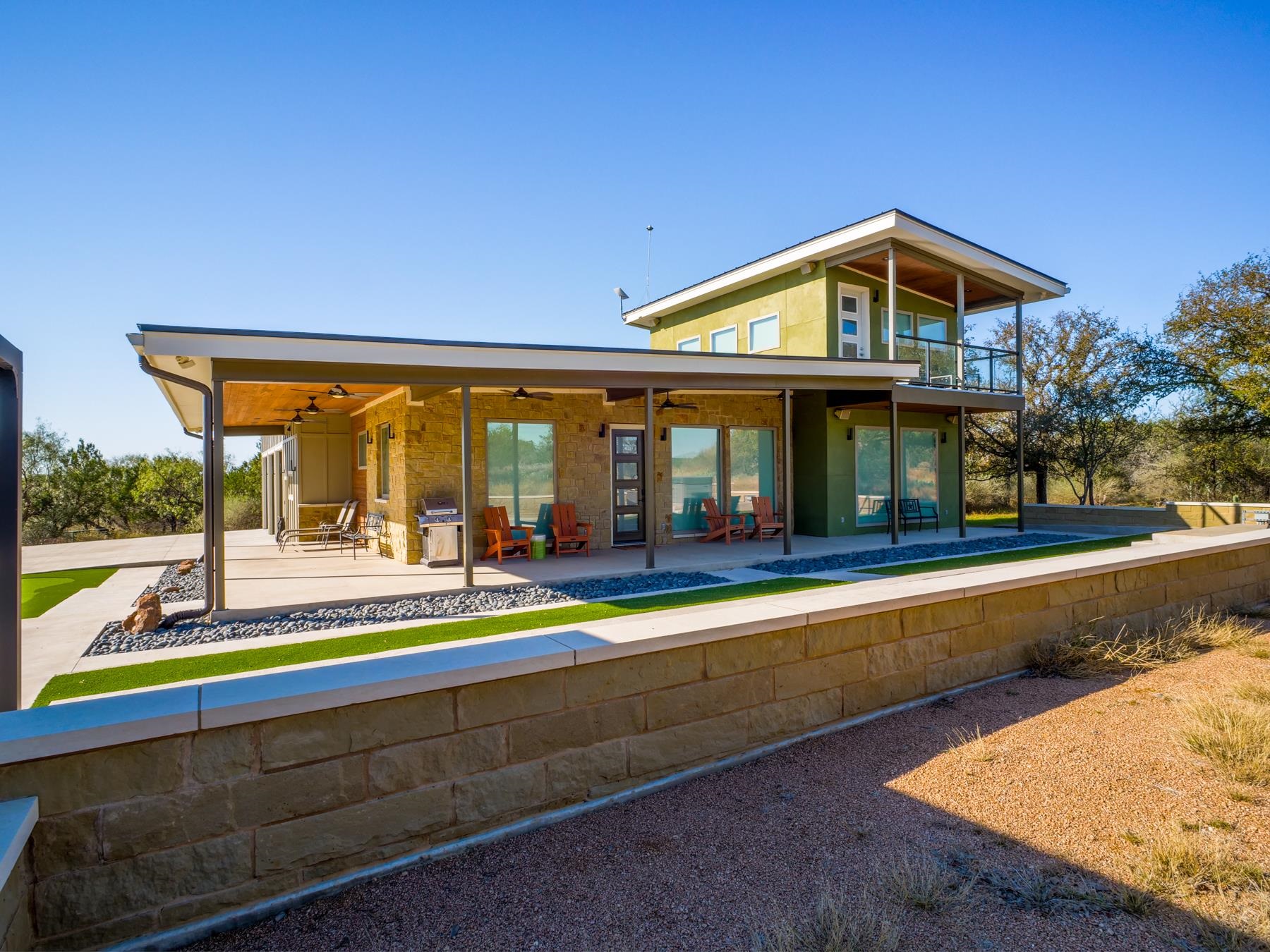 Burnet, Texas, 78611, United States, 2 Bedrooms Bedrooms, ,3 BathroomsBathrooms,Residential,Active,1989769
