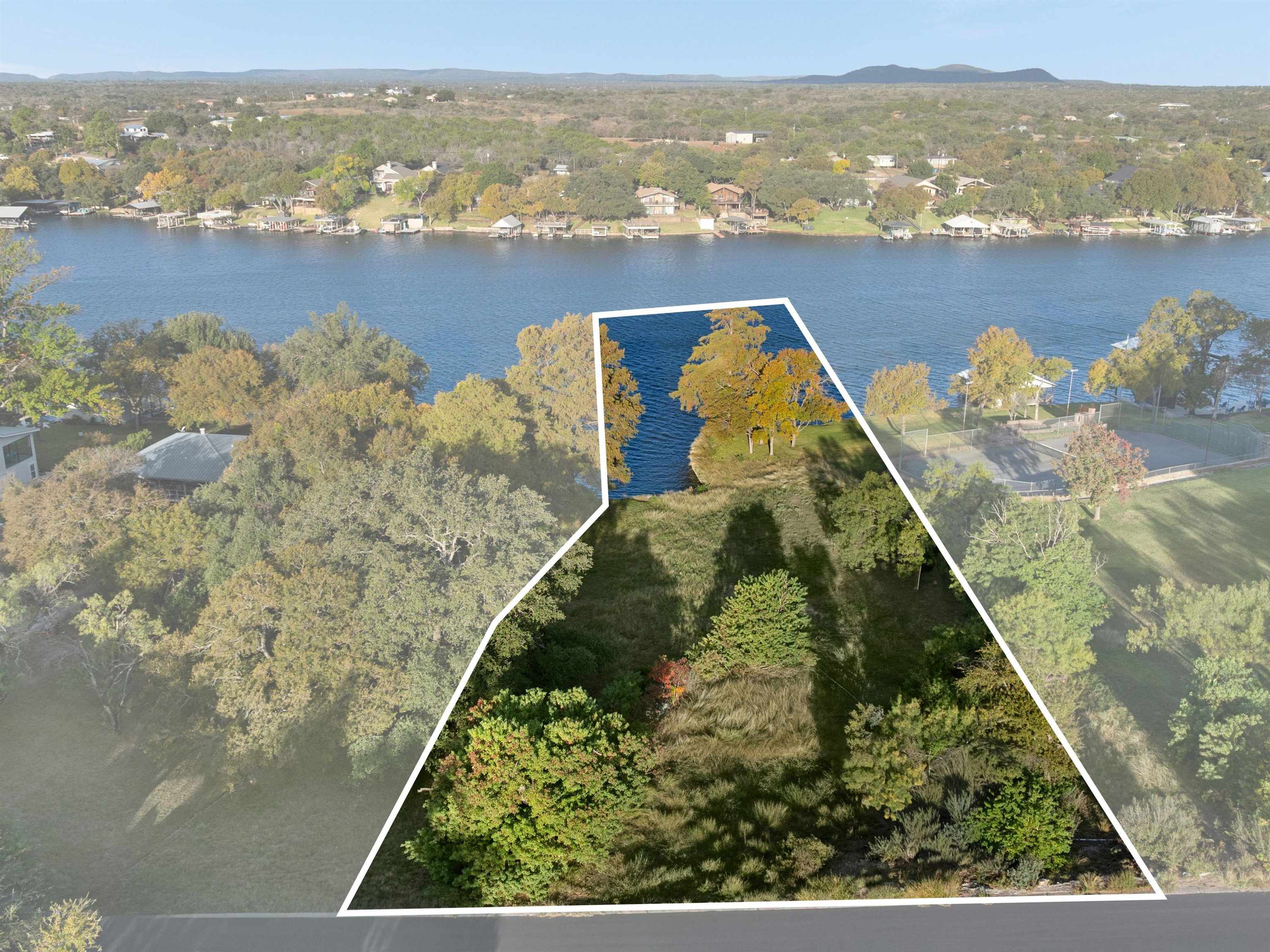 2908 & 2910 Pack Saddle Drive