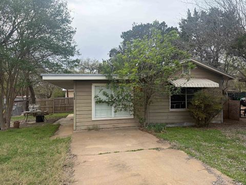 Photo of 624 Driftwood Ln, Cottonwood Shores, TX 78657 (MLS # 177032)