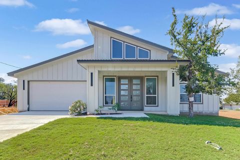 Photo of 155 W Hickory Drive, Granite Shoals, TX 78654 (MLS # 175271)