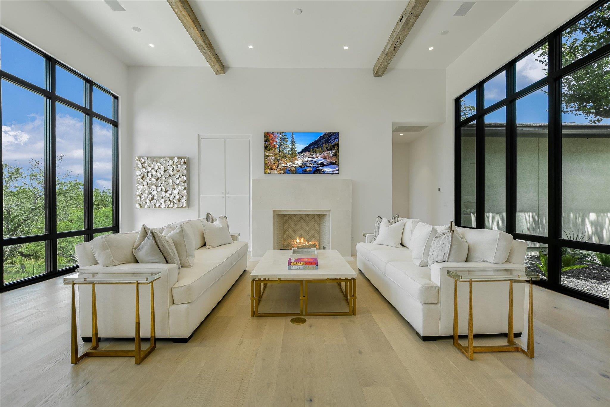 Horseshoe Bay, Texas, 78657, United States, 4 Bedrooms Bedrooms, ,5 BathroomsBathrooms,Residential,Active,2045511
